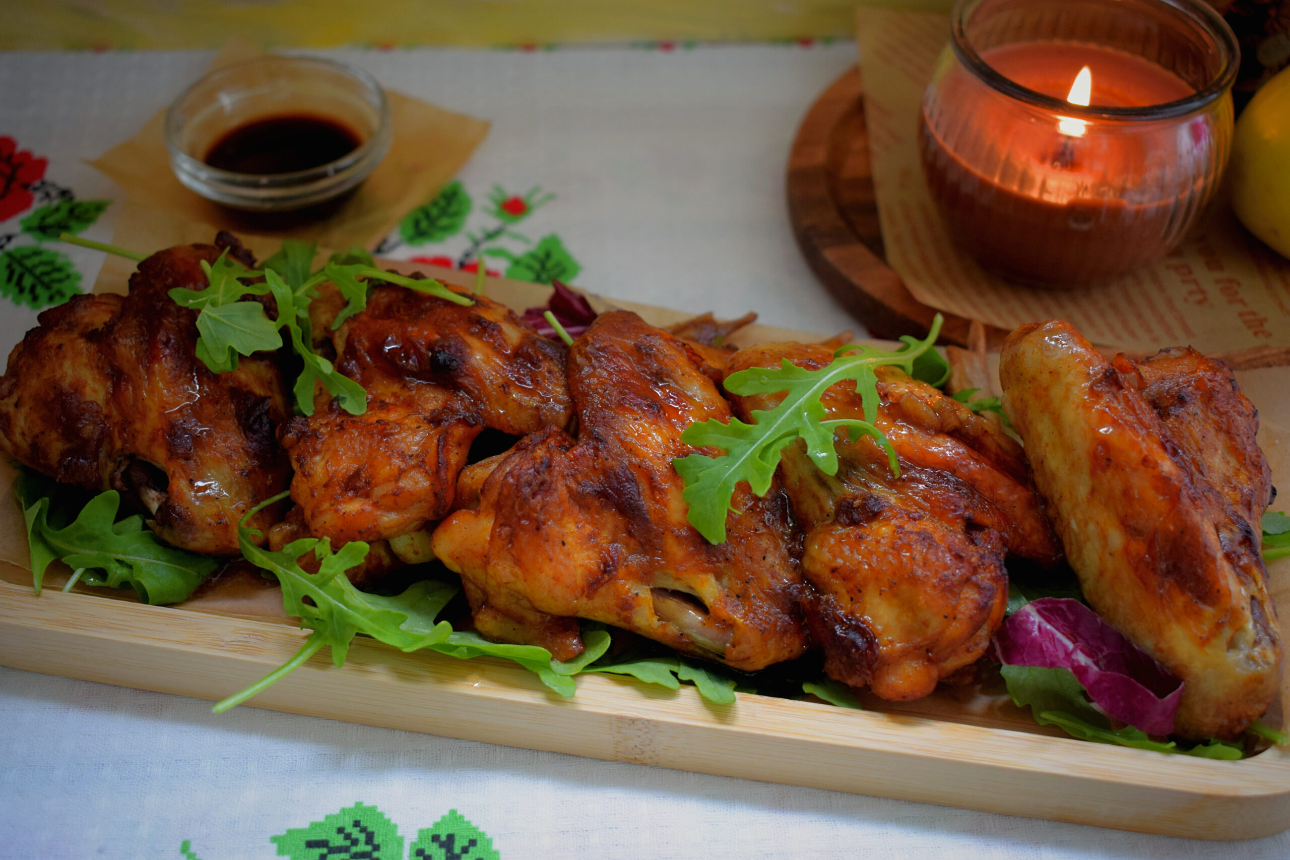 Oven-Baked Chicken Wings with a Savory Soy-Garlic-Tomato Marinade